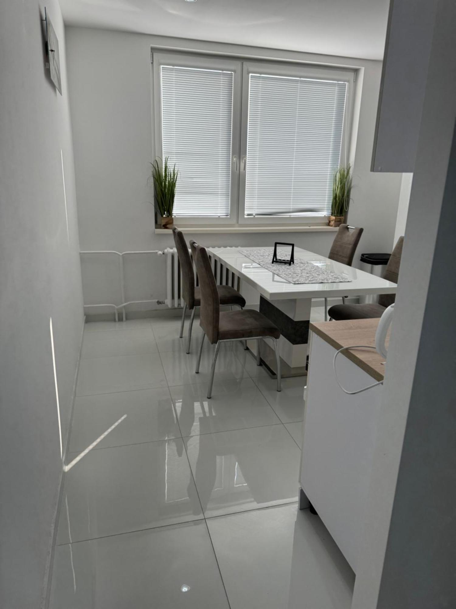 Peti Apartman Centrum Galanta Εξωτερικό φωτογραφία