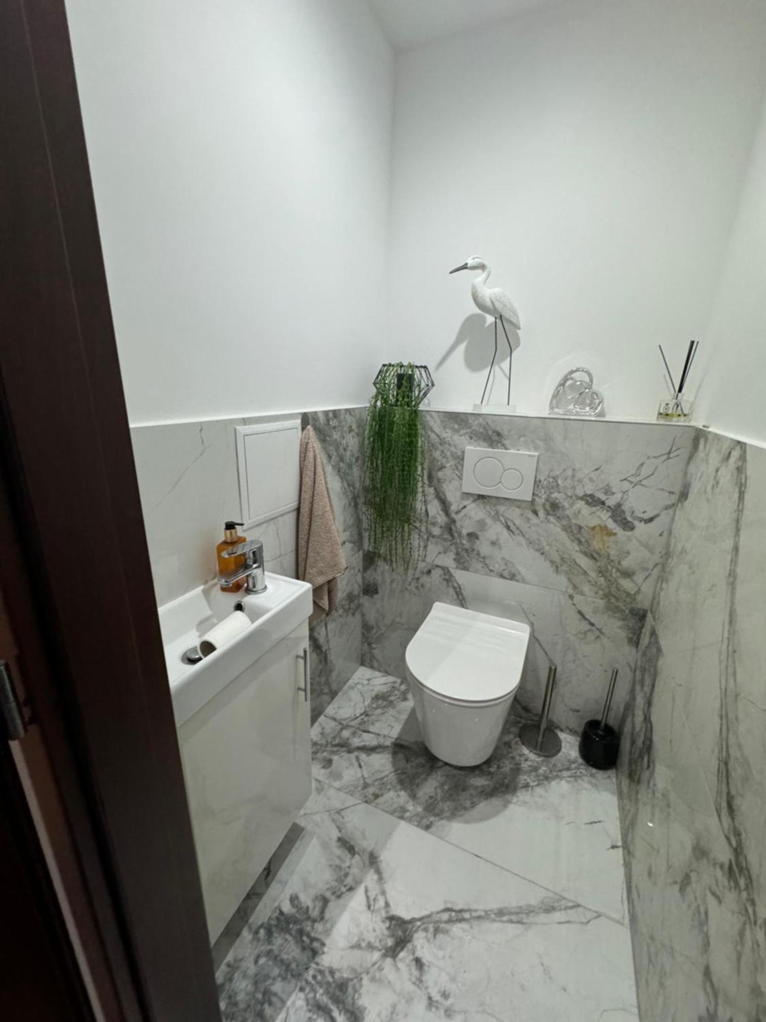 Peti Apartman Centrum Galanta Εξωτερικό φωτογραφία